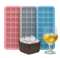 kit 3 Forma de Gelo de Silicone Para Diversos Usos com Tampa 24 cubos cada bpa free – CORES SORTIDAS
